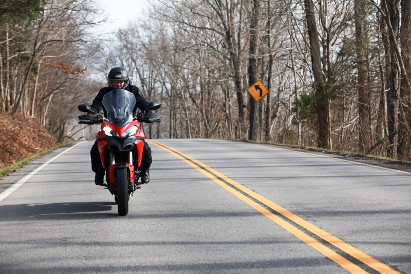 Illustration for article titled How To Make Motorcycling In The Cold Not Suck